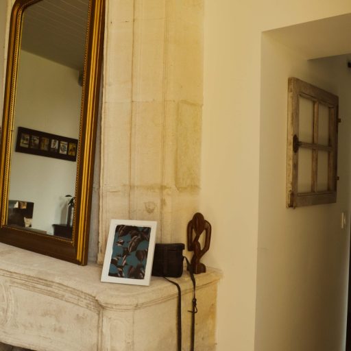 gite-bras-de-fer-civrac-balye-cuisine-sejour-2-6