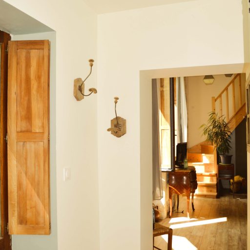 gite-civrac-blaye-entree-ferme-bras-de-fer-1-4